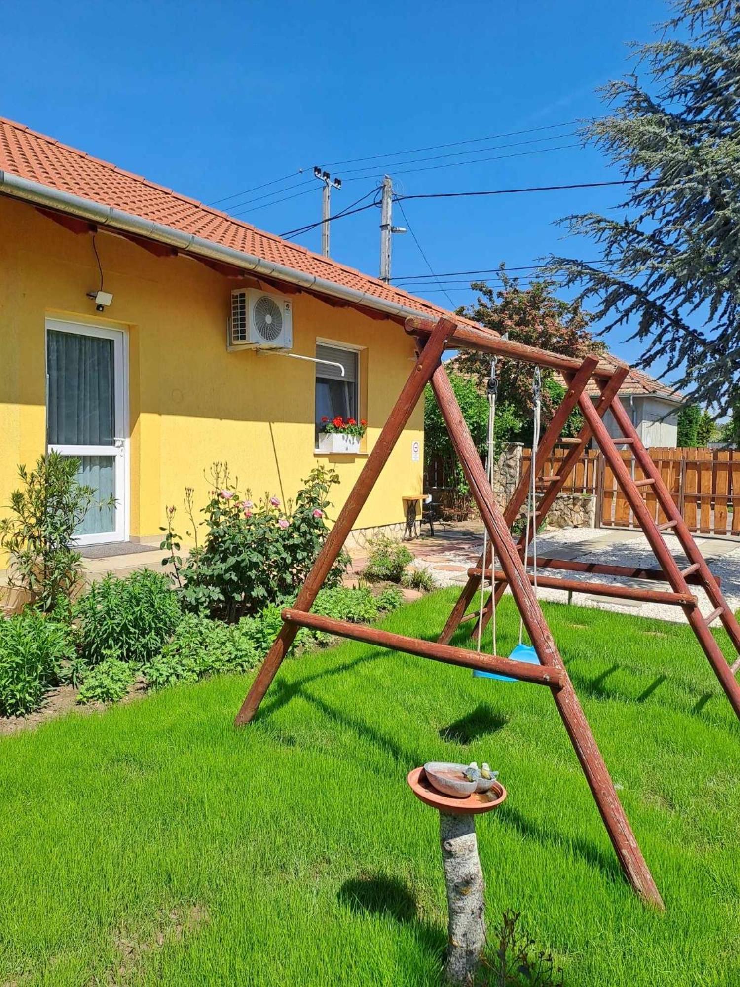 וסס Lena Apartment - Lena Two Bedroom Apartment מראה חיצוני תמונה